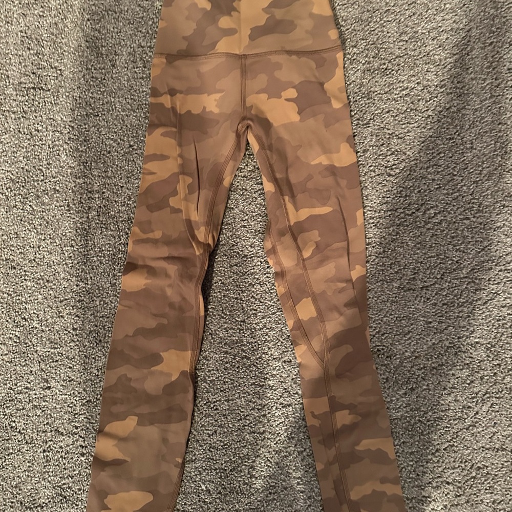 Lululemon Athletica Brown Tan Camouflage Leggings